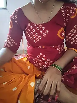 lovelygirl4567 online show from 05-28-26, 05:37