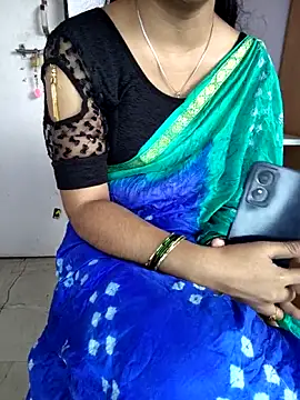 Snapshot of lovelygirl4567 chatting on 02-05-26, 05:36 lovelygirl4567 online show from 02-05-26, 05:36