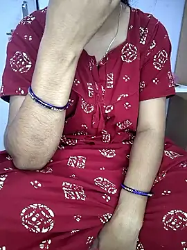 Snapshot of lovelygirl4567 chatting on 02-10-26, 05:34 lovelygirl4567 online show from 02-10-26, 05:34