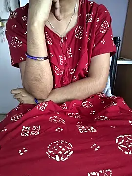 Snapshot of lovelygirl4567 chatting on 02-10-26, 05:28 lovelygirl4567 online show from 02-10-26, 05:28