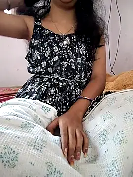 lovelygirl4567 online show from 04-08-26, 05:42