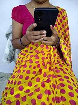 Snapshot of lovelygirl4567 chatting on 02-26-26, 05:18 lovelygirl4567 online show from 02-26-26, 05:18