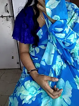 Snapshot of lovelygirl4567 chatting on 02-18-26, 04:54 lovelygirl4567 online show from 02-18-26, 04:54