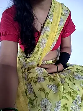 lovelygirl4567 online show from 07-22-26, 05:20