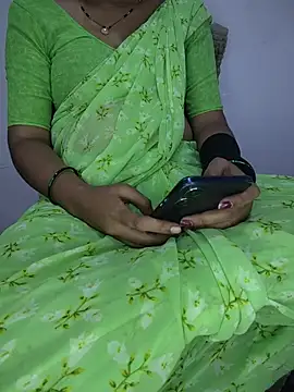 lovelygirl4567 online show from 07-19-26, 03:20
