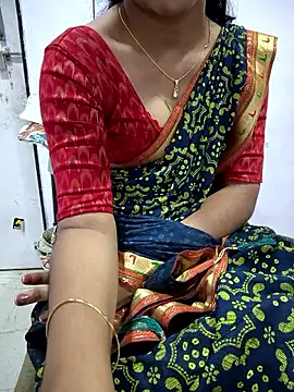 lovelygirl4567 online show from 10-28-25, 05:34