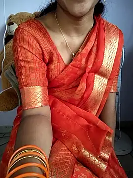 lovelygirl4567 online show from 11-18-25, 04:49