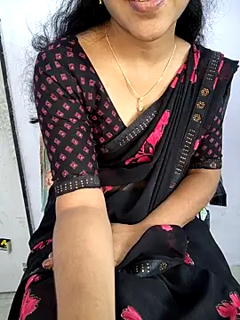 lovelygirl4567 online show from 10-27-25, 07:53