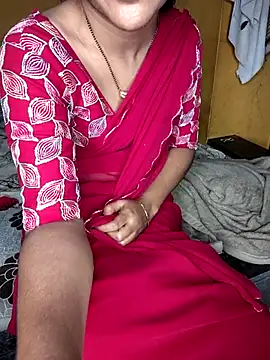 lovelygirl4567 online show from 10-08-25, 03:35