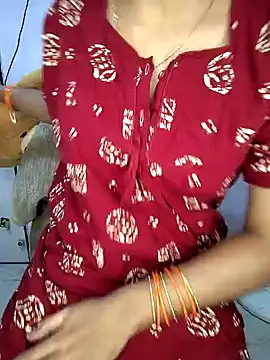 lovelygirl4567 online show from 11-11-25, 04:24