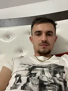 Snapshot of Demonpull69 chatting on 03-10-25, 06:12 Demonpull69 online show from 03-10-25, 06:12