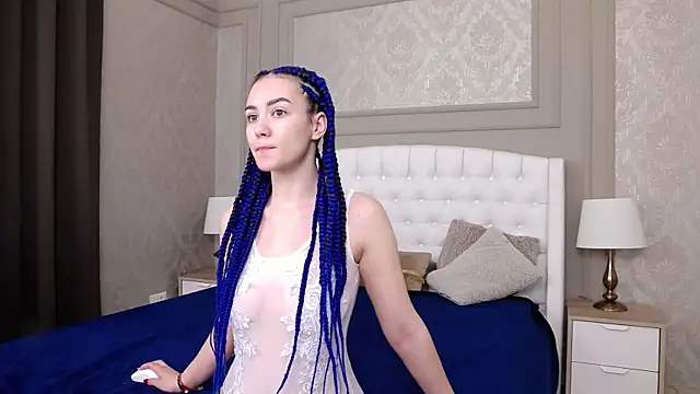 Little  Iris online show from 03-18-25, 04:29