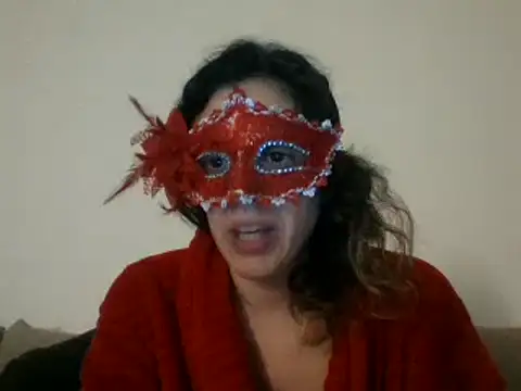 Snapshot of couple-tuga chatting on 01-28-25, 10:34 couple-tuga online show from 01-28-25, 10:34