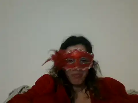 Snapshot of couple-tuga chatting on 12-31-24, 12:54 couple-tuga online show from 12-31-24, 12:54