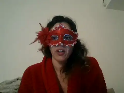 Snapshot of couple-tuga chatting on 02-01-25, 11:37 couple-tuga online show from 02-01-25, 11:37