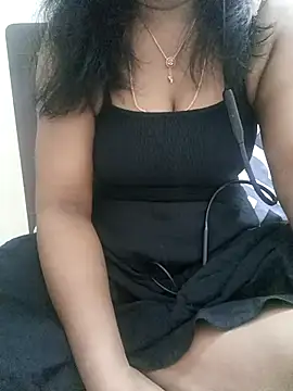 Snapshot of Tamil_Vishalini chatting on 02-21-26, 03:41 Tamil Vishalini online show from 02-21-26, 03:41