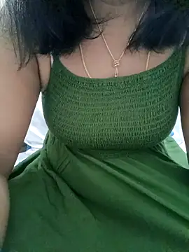 Tamil Vishalini online show from 09-28-25, 01:34