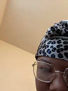 DamnBubbles online show from 02-06-25, 04:58