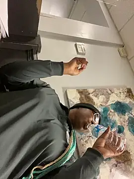 DamnBubbles online show from 01-19-25, 04:01