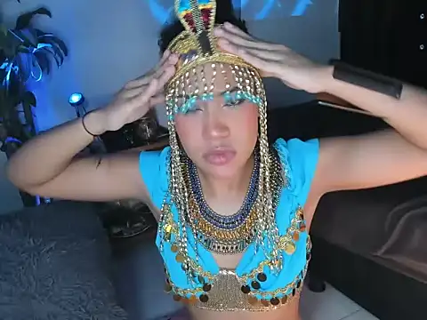 bronwgirl69 online show from 10-19-25, 07:49