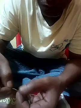 Remo0 online show from 02-12-26, 05:13