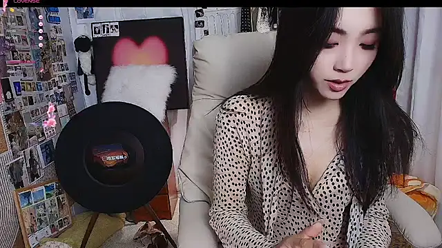 xiaotiantian-76 online show from 12-05-25, 01:05