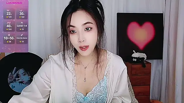 Snapshot of xiaotiantian-76 chatting on 10-15-25, 04:33 xiaotiantian-76 online show from 10-15-25, 04:33