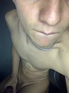 gabrielzinnnn085 online show from 10-07-25, 10:00