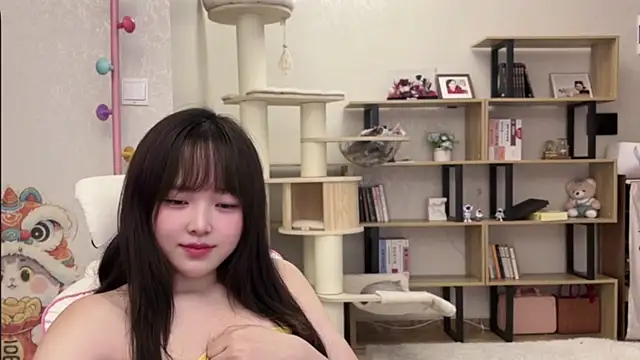 Chenjing0 online show from 11-10-25, 03:17