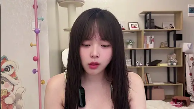 Chenjing0 online show from 11-17-25, 03:21