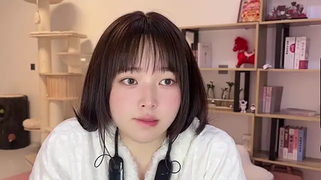 Chenjing0 online show from 03-24-26, 12:38