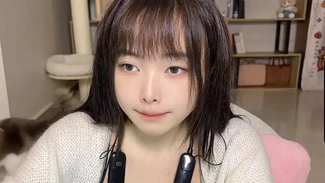 Snapshot of Chenjing0 chatting on 10-09-25, 02:45 Chenjing0 online show from 10-09-25, 02:45