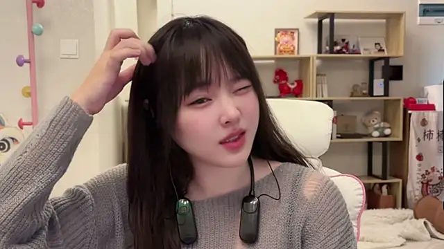 Chenjing0 online show from 02-21-26, 04:14