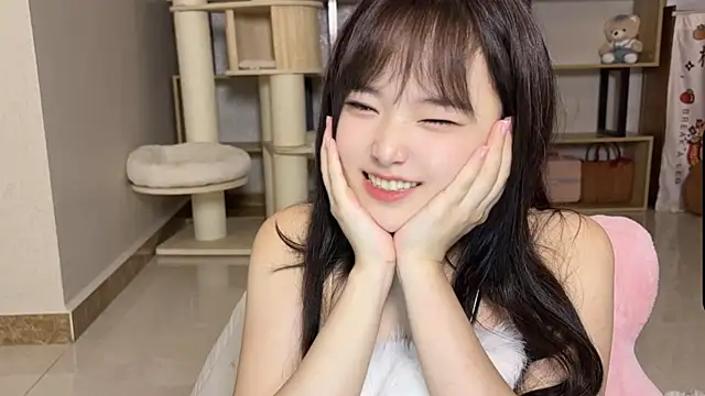 Snapshot of Chenjing0 chatting on 10-05-25, 02:30 Chenjing0 online show from 10-05-25, 02:30