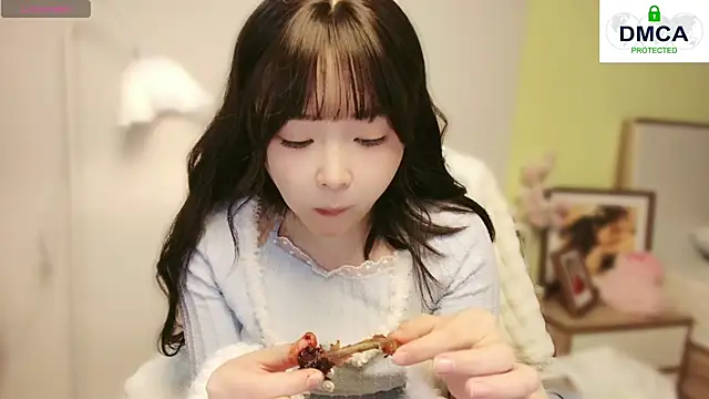 Snapshot of Chenjing0 chatting on 01-24-25, 09:28 Chenjing0 online show from 01-24-25, 09:28