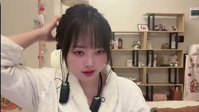 Chenjing0 online show from 01-12-26, 12:56