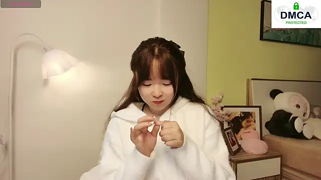 Snapshot of Chenjing0 chatting on 02-20-25, 08:17 Chenjing0 online show from 02-20-25, 08:17