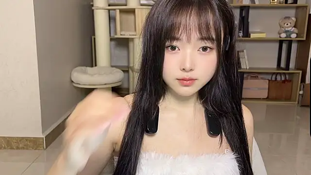 Snapshot of Chenjing0 chatting on 10-03-25, 02:59 Chenjing0 online show from 10-03-25, 02:59