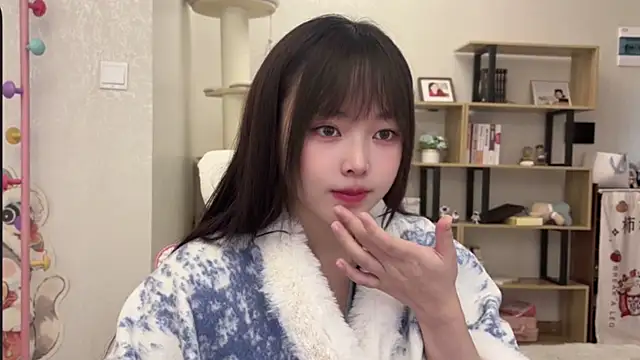 Chenjing0 online show from 11-27-25, 04:35