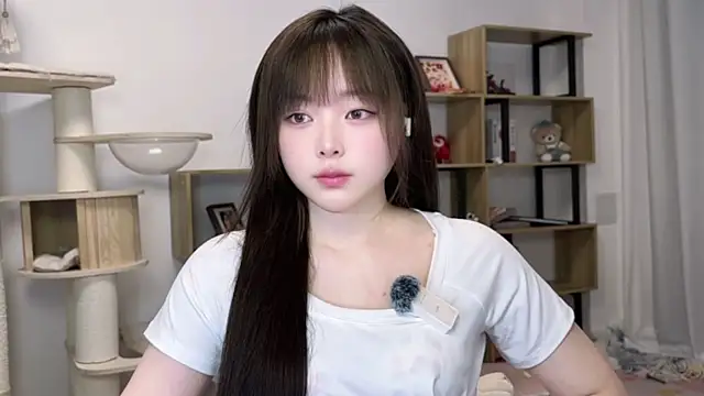 Chenjing0 online show from 05-28-26, 12:33