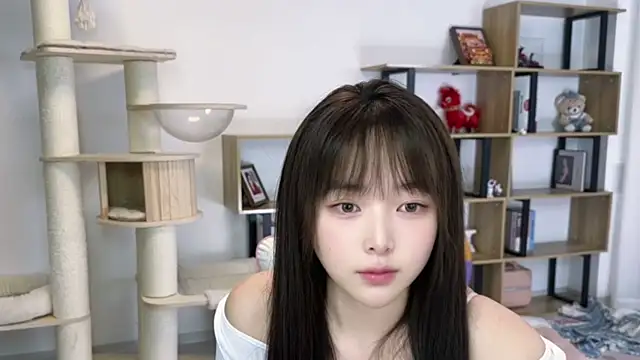 Chenjing0 online show from 04-23-26, 02:40
