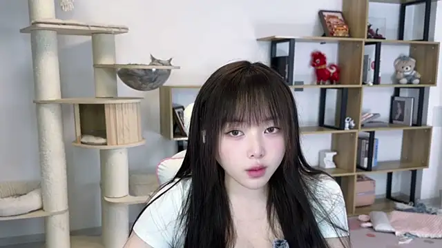 Chenjing0 online show from 04-28-26, 01:15