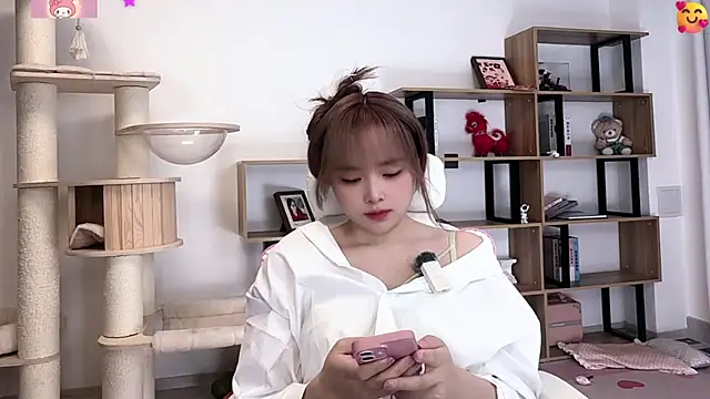 Snapshot of Chenjing0 chatting on 07-01-26, 12:38 Chenjing0 online show from 07-01-26, 12:38