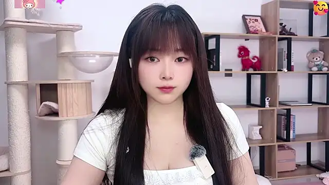 Snapshot of Chenjing0 chatting on 06-16-26, 12:38 Chenjing0 online show from 06-16-26, 12:38