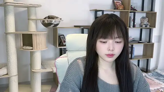 Chenjing0 online show from 05-09-26, 12:19