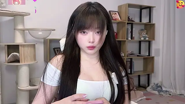 Chenjing0 online show from 06-01-26, 12:27