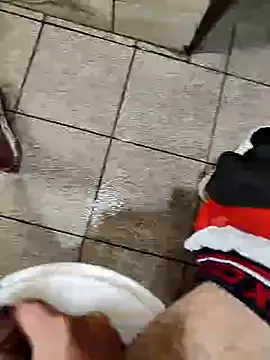 Snapshot of dreamers_dick chatting on 01-17-25, 02:18 dreamers dick online show from 01-17-25, 02:18