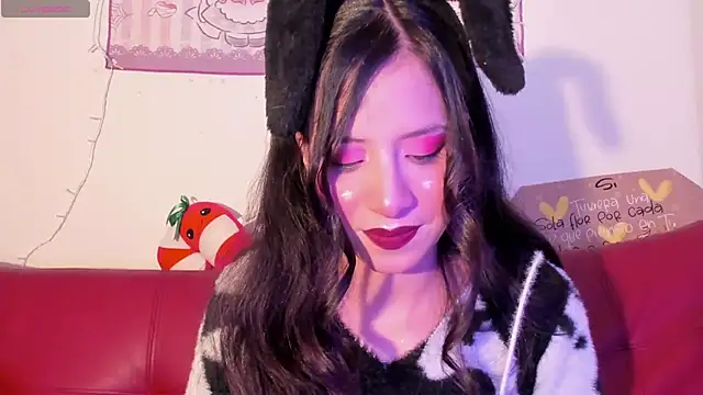 Snapshot of Misha_Lover chatting on 02-25-26, 05:07 Misha Lover online show from 02-25-26, 05:07