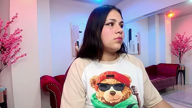 Snapshot of Katiie_amber chatting on 01-07-25, 07:17 Katiie amber online show from 01-07-25, 07:17