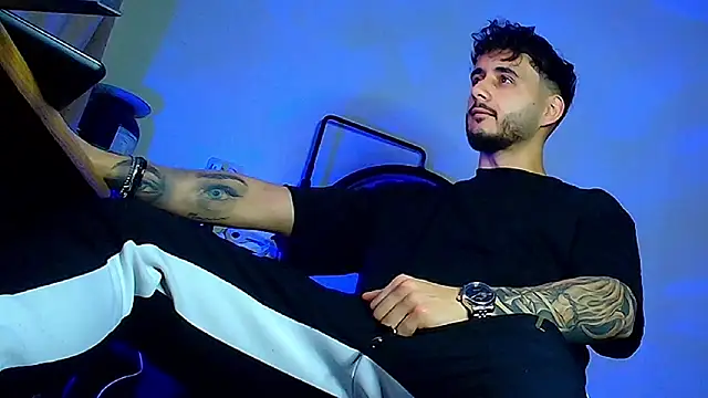 Snapshot of XanderCage99 chatting on 02-12-26, 04:51 XanderCage99 online show from 02-12-26, 04:51